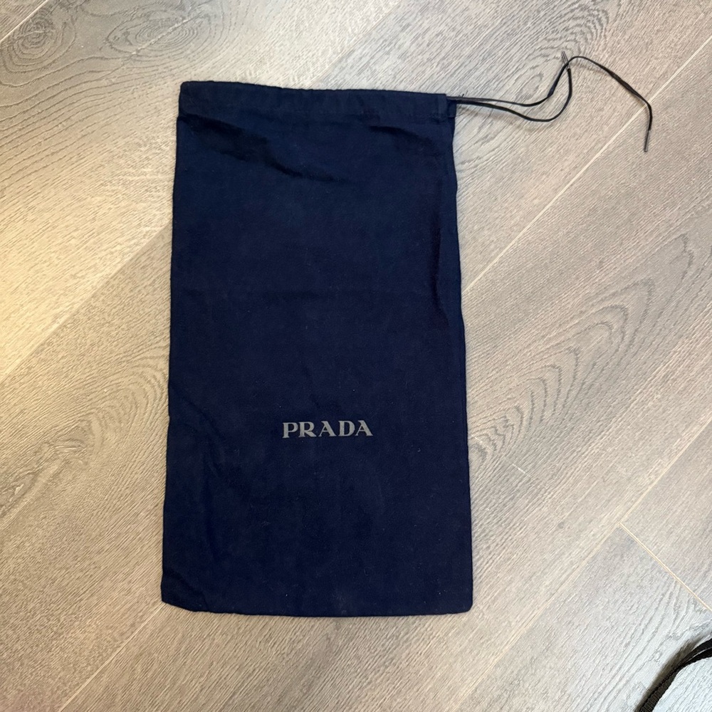 1 Prada shoe dust bag